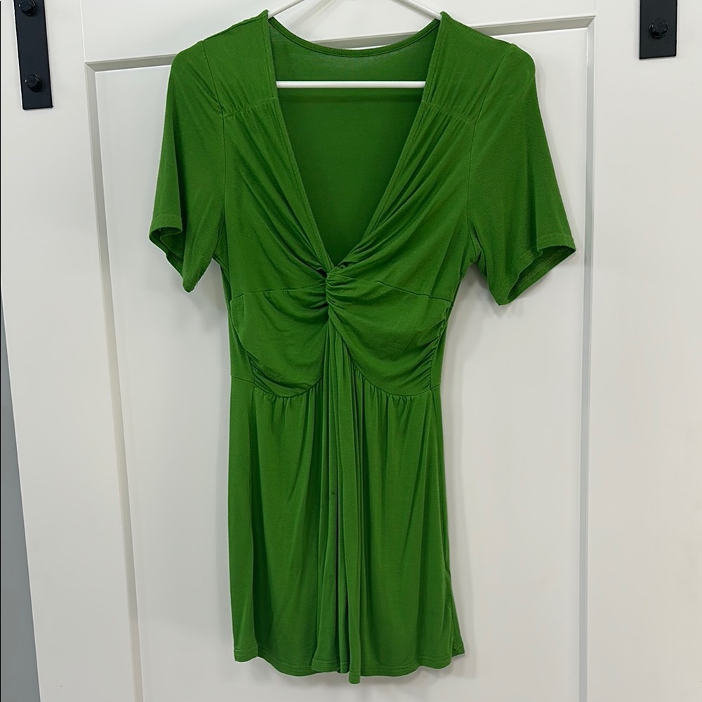 Green Twist Front Short Sleeve V-Neck Dress
